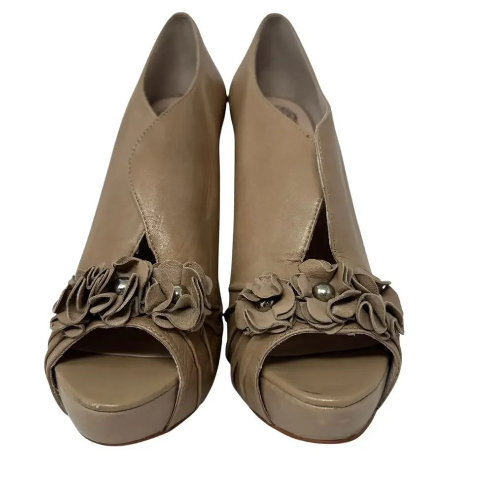 Vince Camuto Madelina Platform Bootie Heels 8.5 Rose Embellished Nude Croquette